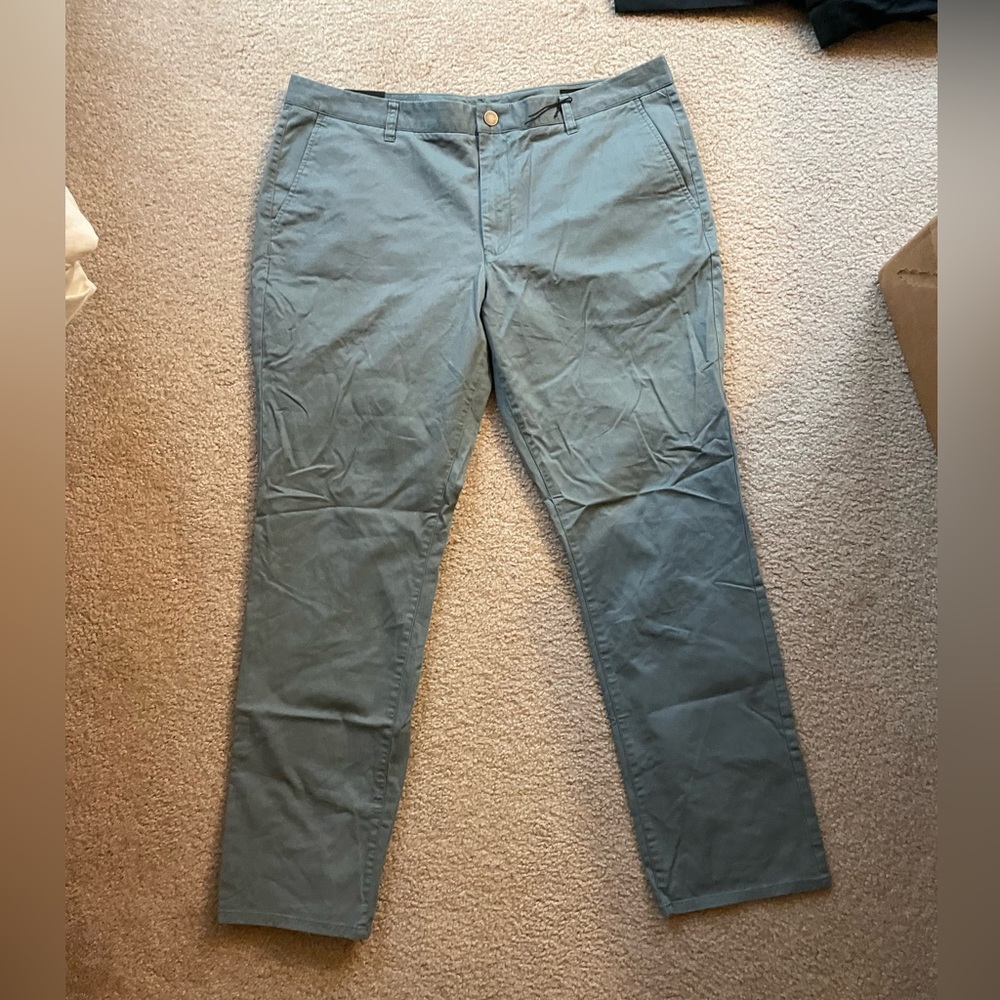 Bonobos green khaki pants, sz 40, NWT $139.00